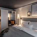 Revo Aparthotel 4*
