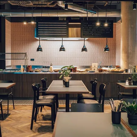 Revo Aparthotel 4*