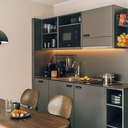 شقة فندقية Revo 4*
