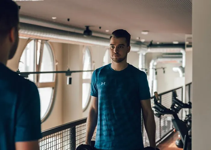 Revo מלון דירות